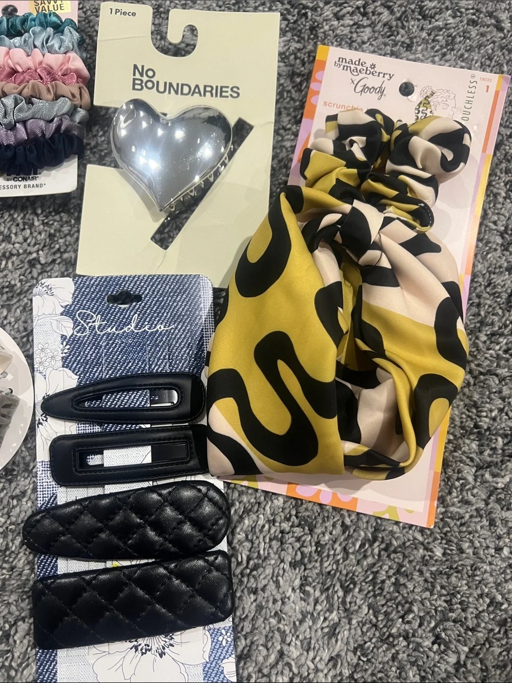 ✨ 8-Piece Hair Accessories Bundle — All New ✨
